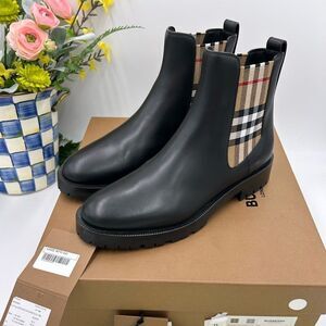Men’s Burberry classic check Chelsea boots size 40.5 made in Italy